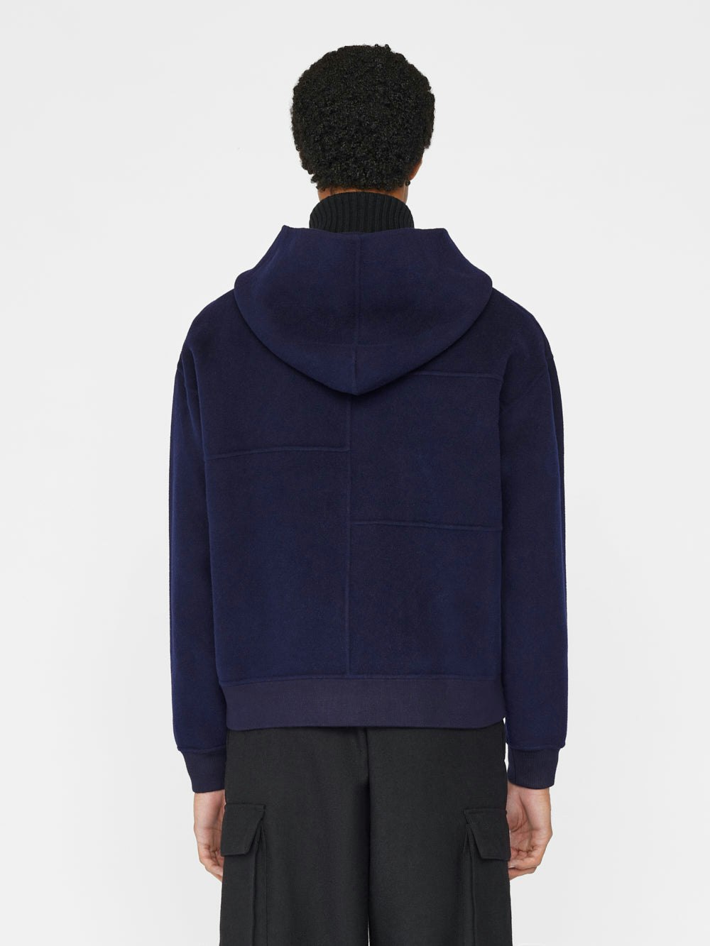 hoodie side view alt:fit2